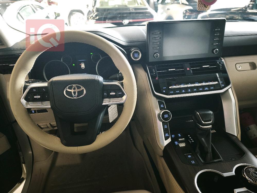 تويوتا لاندكروزر